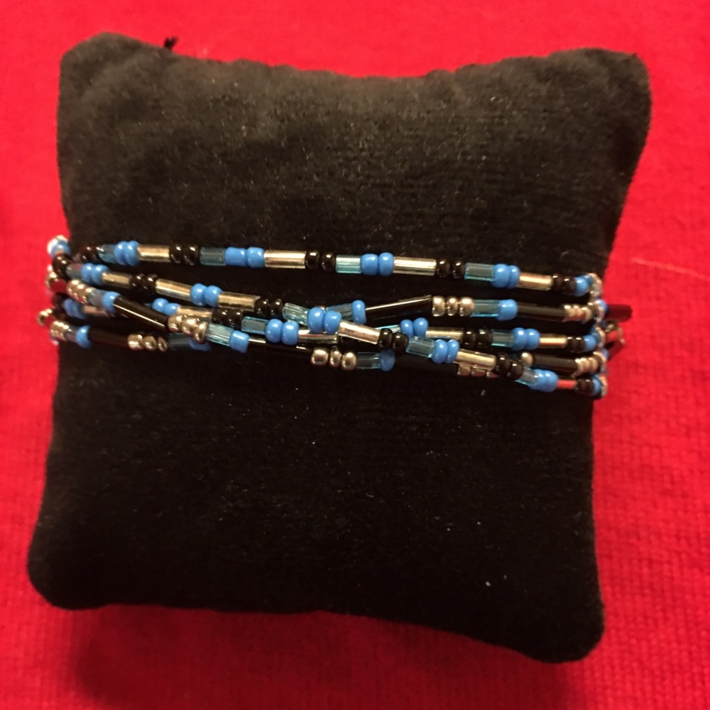 Catherines beaded silver, blue and black bracelet